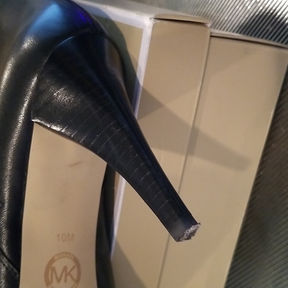 Michael kors ankle boots - leather side zip heels - Picture 3 of 7